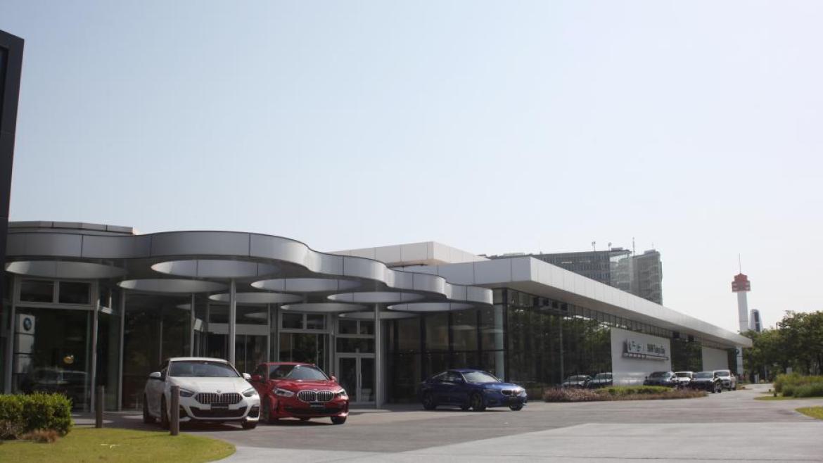 BMW Tokyo Bay